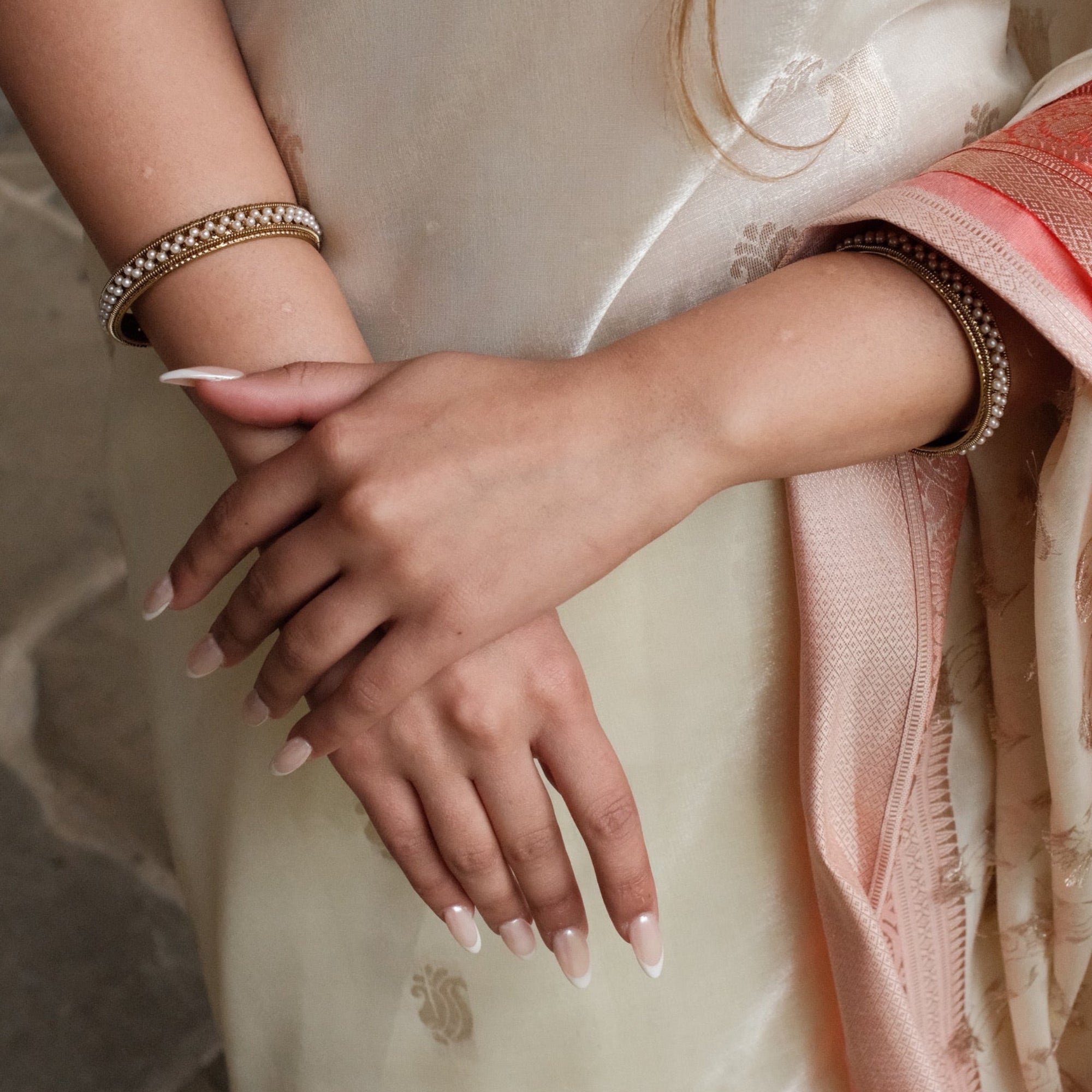 Aarini Bangles (Set of 2)