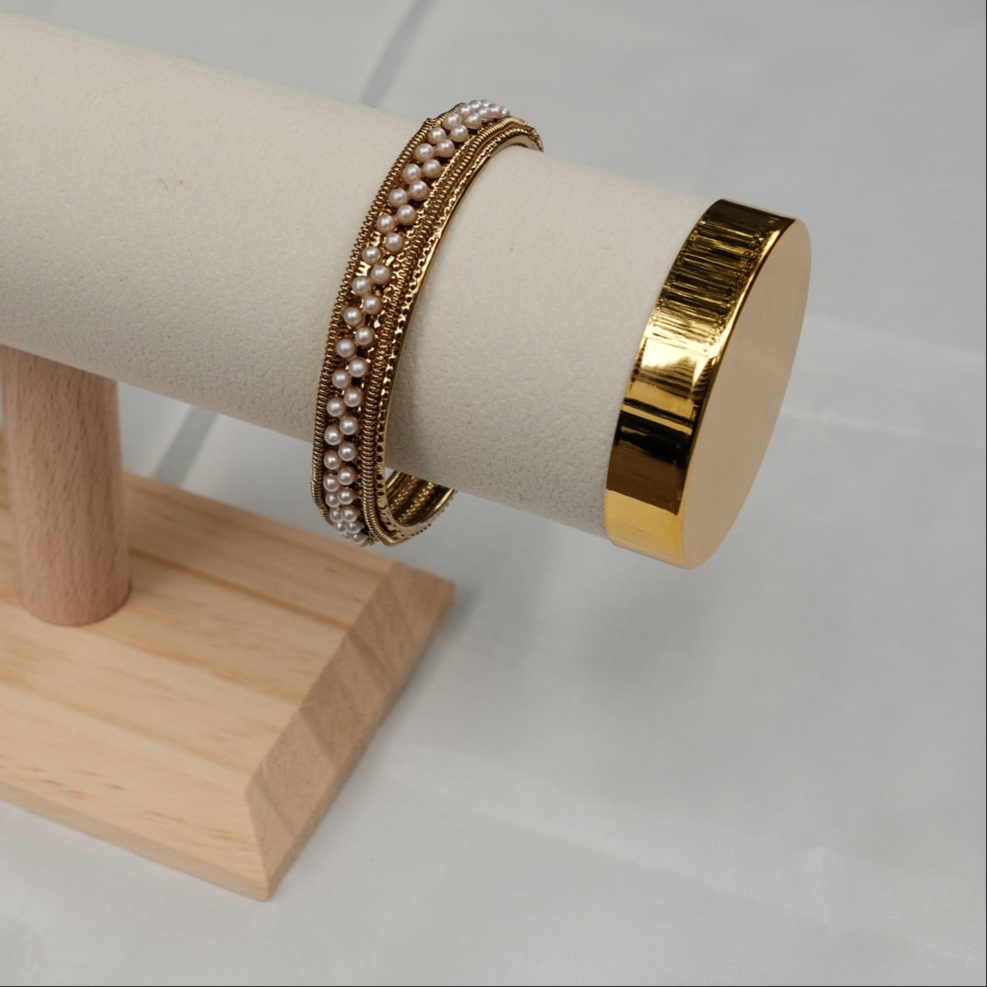 Aarini Bangles (Set of 2)