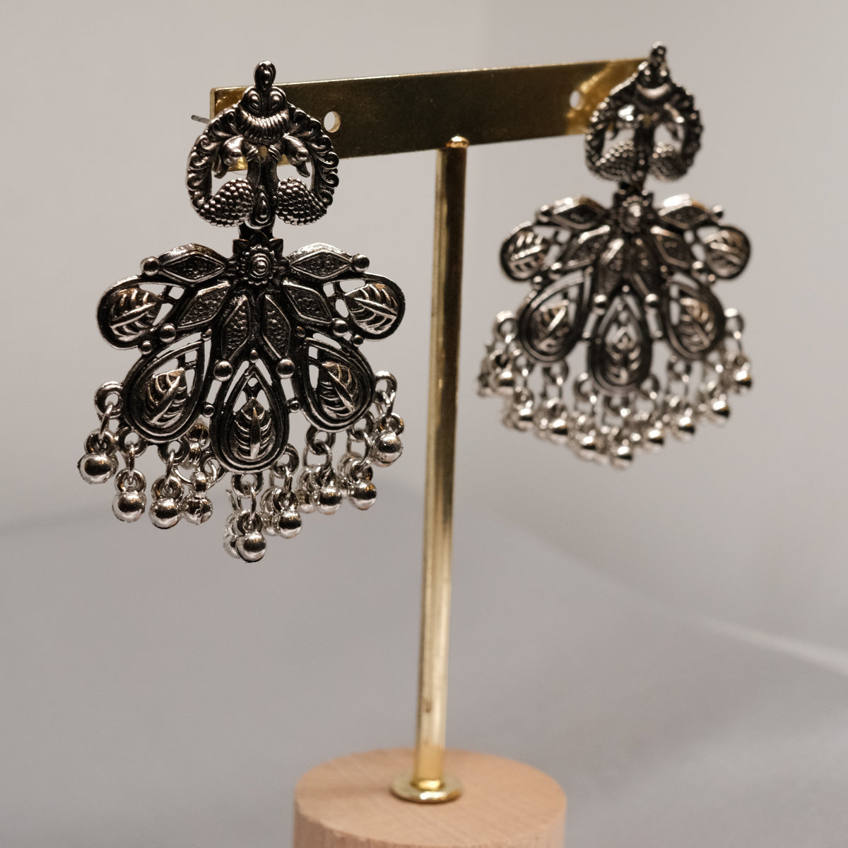 Vanya Earrings